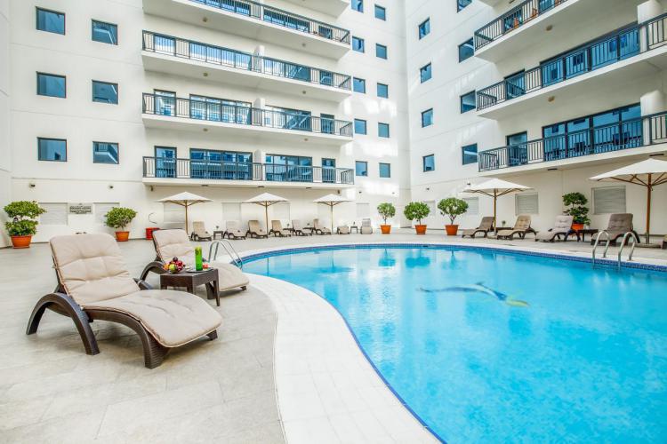 Golden Sands 1