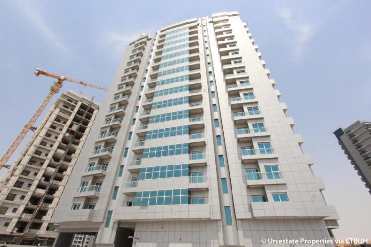 UniEstate Sports Tower