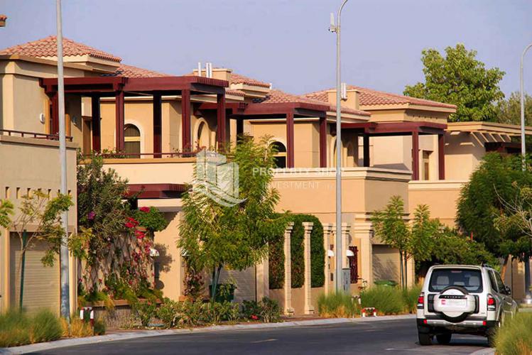 Jouri, Al Raha Golf Gardens