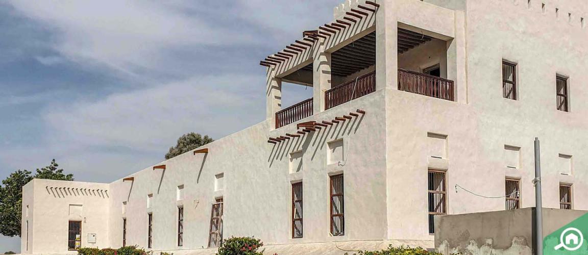 Fairmont Villas, Between Two Bridges