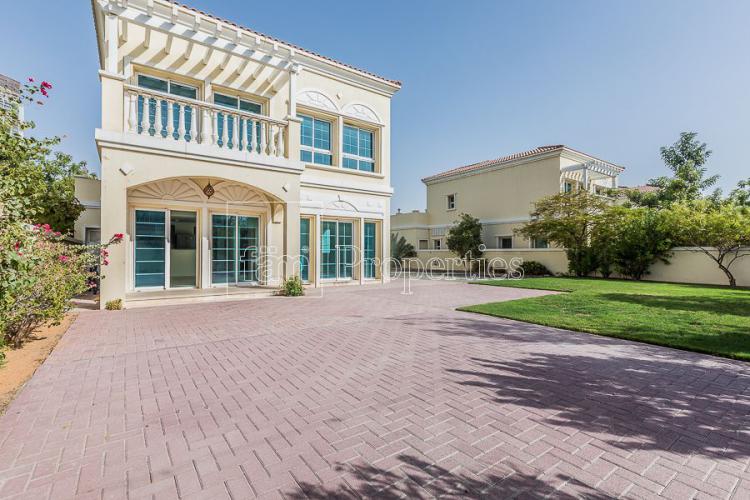 District 9J, Jumeirah Village Triangle